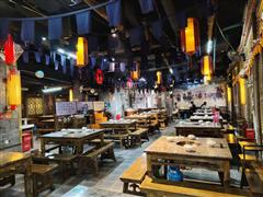 375平精装修餐饮店转让